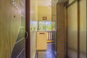 Shoreline Stays - Image 4