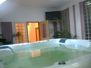 Györgyey Kastély Panzió és Étterem - Image 3