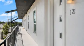 Walk to BBQ and Dog Park 2BR2BA Gym Workspace and WiFi by AustinVacay - Image 4