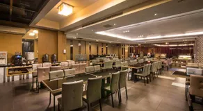 Esun Villa Hotel - Image 3