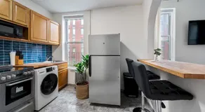Spacious 2BR on the Upper East Side Steps from Central Park - Image 3