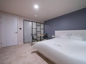 CC Business Hotel - Image 2