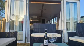 Luxe 6 berth caravan Lytham - Image 3