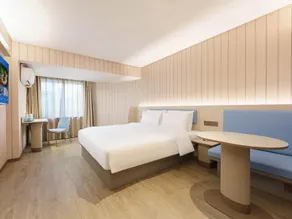 Hanting Hotel Dalian Xinghai Square Xian Road - Image 2