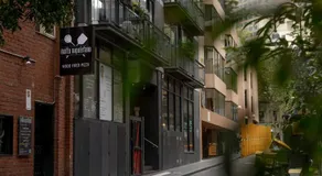 Laneway Luxe Melbourne - Image 4