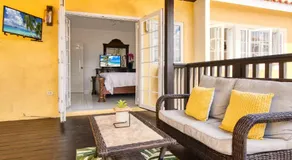 Vacation Getaway in Mango Walk Country Club - Image 3