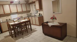 Κεντρικό, άνετο και ζεστό διαμέρισμα - Image 3