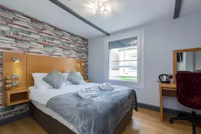 Twenty Hotel & Bar - Image 2