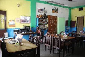 Sandhya Guest House Varanasi Near Ganga River - Image 5