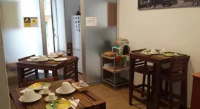 Bed & Breakfast Travellers - Image 2