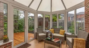 3 Bed Spacious Stylish House, Southampton - Off Road Parking & Private Garden - Sleeps 7, Close to City Centre - by Blue Puffin Stays - Image 3