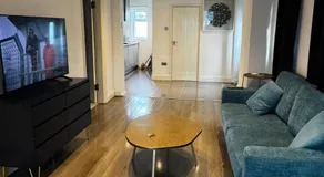 Charming Bungalow Rental in Rainham Comfort and Convenience - Image 2