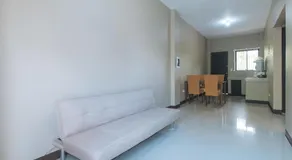 RedDoorz at Aurea Apartelle - Image 2