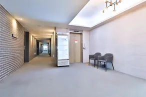 THE FIRST HOTEL - Image 4