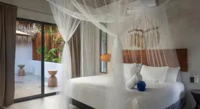 7BR Dream Villa Pool Jacuzzi and Stylish Patio - Image 2