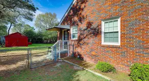 2 Bed Charming Home Cayce W Columbia - Image 2