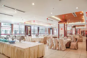 Phoenix Hotel - Image 2