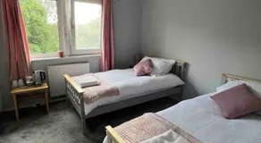 Amina Cottage - Women only - Image 2