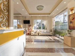 Aurora Hotel Dalat - Image 2