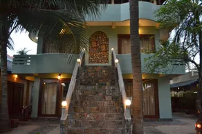 Sunrise Resort - Image 3