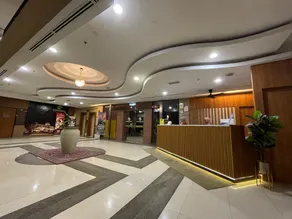 Putra Brasmana Hotel - Image 2