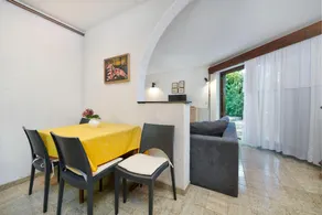 Apartment 1019 - Image 3