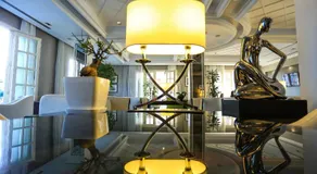 Hotel Monarch - Image 3