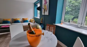 Fab 2bedroom apartment- Free parking, 5mins from city centre, Portland Rd NE2 1DJ - Image 5