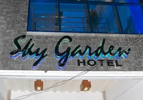Sky Garden Hotel by RedDoorz - Image 3