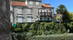 Ston Heritage Apartment with City view - Image 5