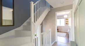 Wheatcroft Sleeps 7 Long Stays Parking and Wi-Fi - Image 4