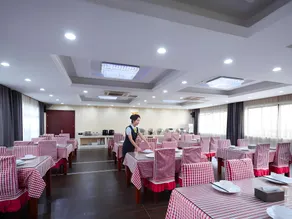 Vienna Hotel Shanghai Jing'an Gaoping Road - Image 3