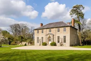 The Modern Duke’s Retreat - Stunning 6BDR Manor House - Image 2