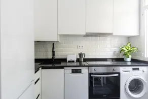 Apartamento de 4 habitaciones en Santander - Image 5