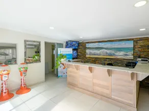 Illovo Beach Club - Image 5