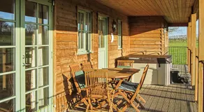 Oak Farm Lodges - Image 5