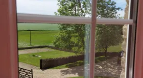 Thames Head Wharf - Historic Cotswold Cottage with Stunning Countryside Views - Image 3