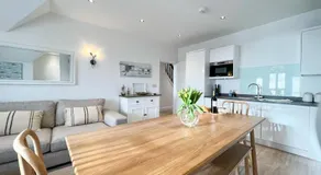 St Annes Beach Apartments - Image 5