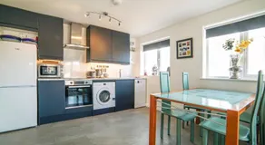 Stylish Design 2BR-7min Oxford P&R 14min Blenheim - Image 3