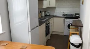Modern, Quiet, Sleeps 10, Parking, Anfield, Beatles, Liverpool - Image 2