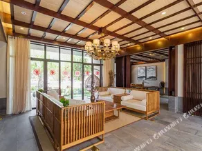 Heyue Boutique Villa Holiday Hotel - Image 4