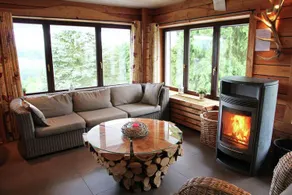 Luxuriöses Ferienhaus mit Swimmingpool in Stoumont - Image 4