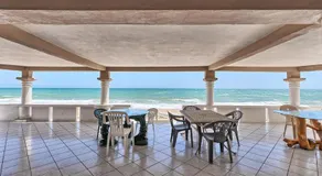 Beachcomber - Image 5