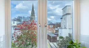 4 Bed City House with Private Garden and Parking - Image 4