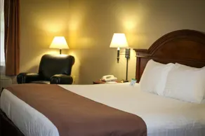 Breckinridge Inn - Image 2