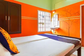 SPOT ON 61820 Zaina Tourist Home - Image 2