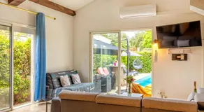VILLA tous conforts avec Piscine privée et accès Plage - Image 2