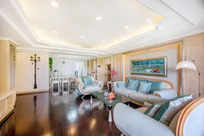 Ultra Clean Landmark Seaview Mansion (Xinghai Square · Forest Zoo · Dalian) - Image 3