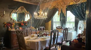Aaron House of Niagara Falls - Image 3