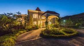 SaffronStays Zuma Villa - 7BR Villa with Heated Pool, Poker Room, Games & Huge Lawn, Pawna - Image 4